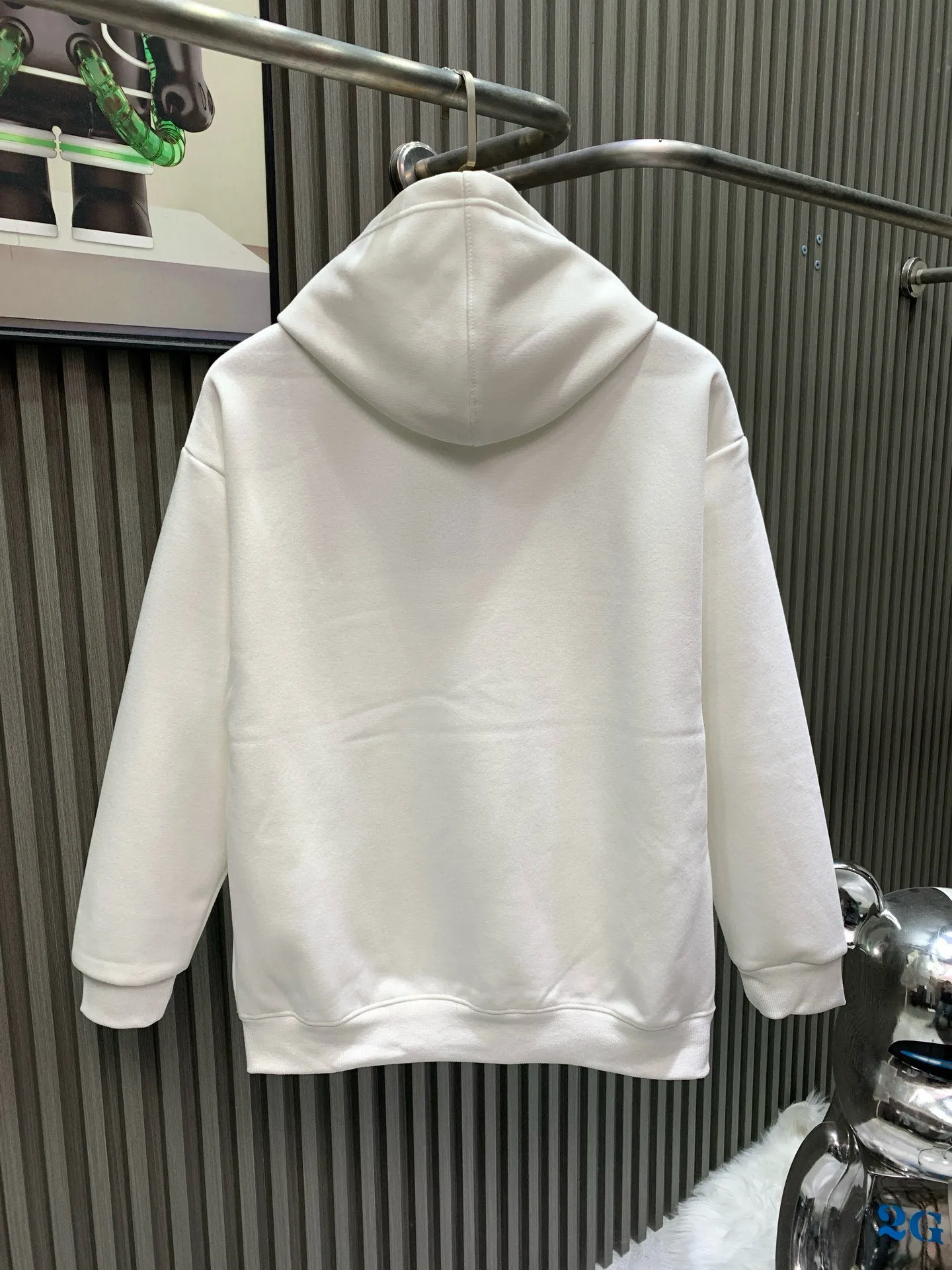 🅿️280 white